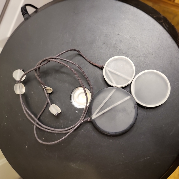 Silca Designs Necklace Acrylic and Cord - Picture 2 of 7